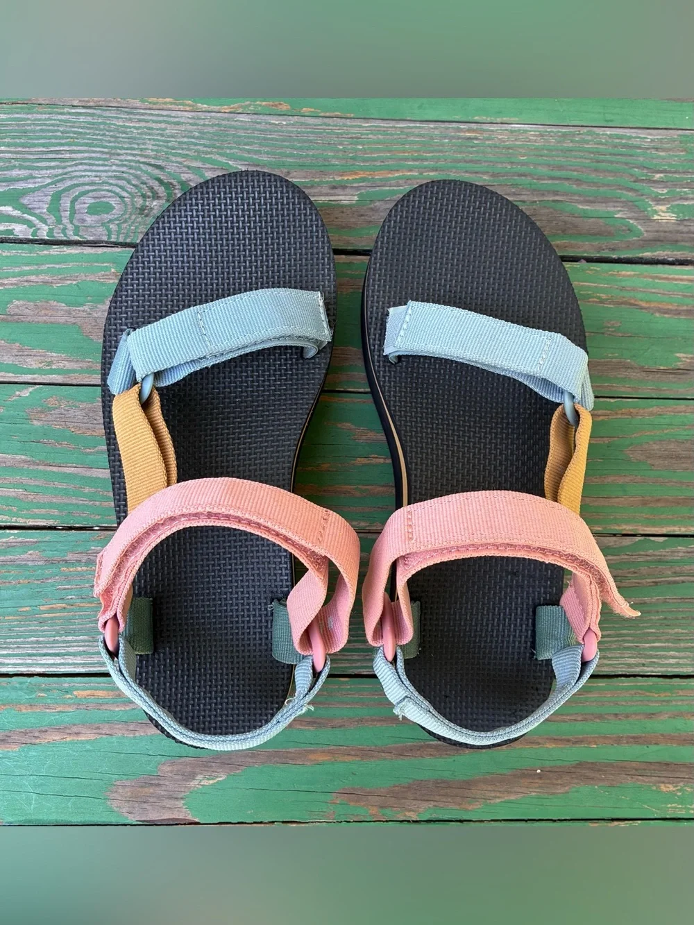 TEVA Womens Flatform Universal Light Multi Sandals Sz 7 Retro Shoes